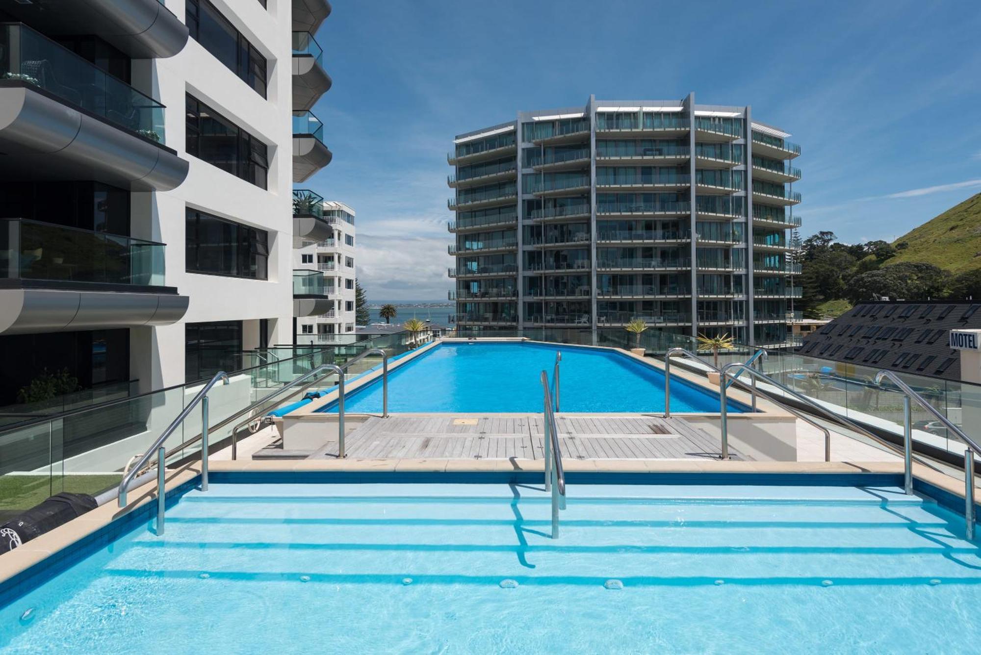 Marvelous Downtown Apartment Moments From Main Beach With Heated Pool, Gym And Parking Mount Maunganui Eksteriør bilde