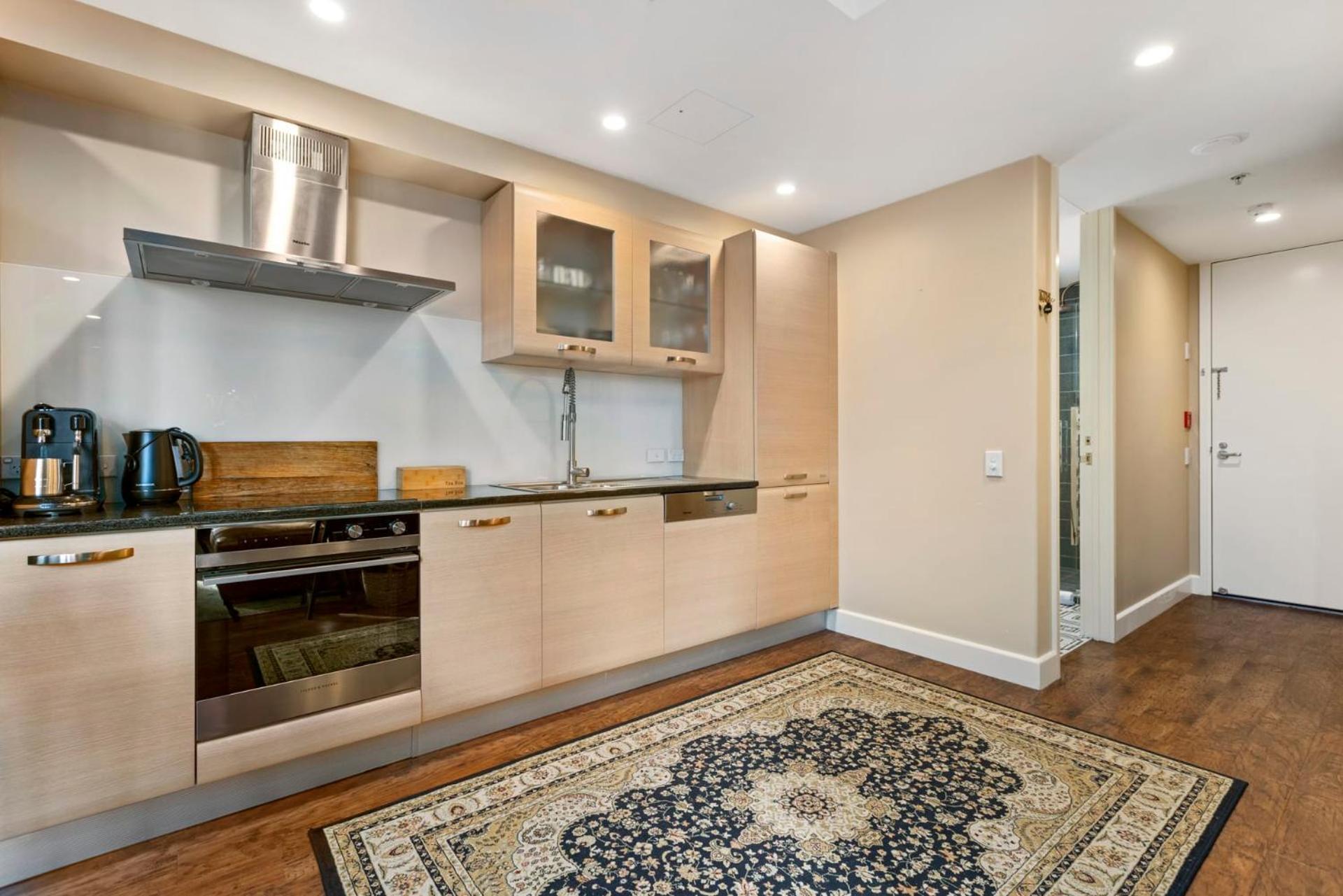 Marvelous Downtown Apartment Moments From Main Beach With Heated Pool, Gym And Parking Mount Maunganui Eksteriør bilde