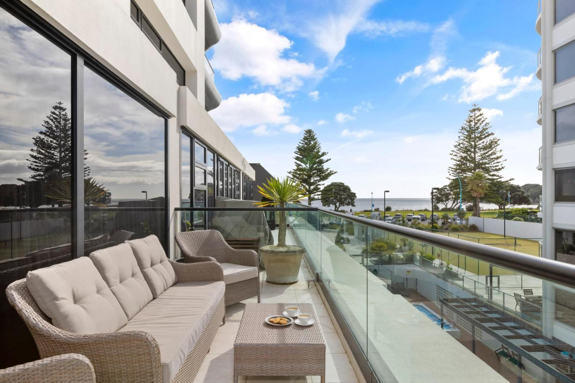 Marvelous Downtown Apartment Moments From Main Beach With Heated Pool, Gym And Parking Mount Maunganui Eksteriør bilde